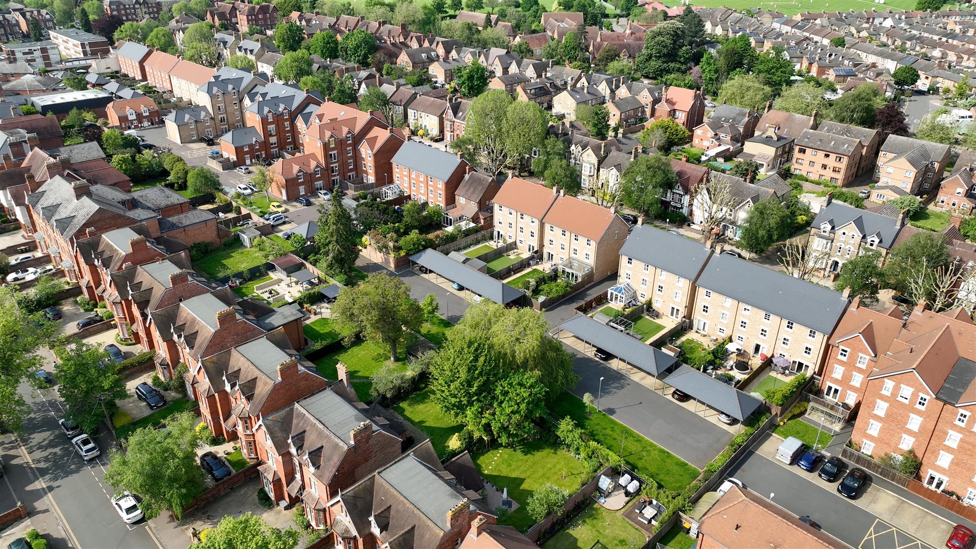 Warwick Avenue, Bedford
